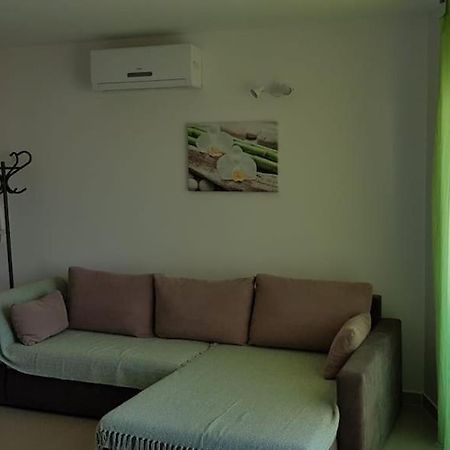 Abc Apartmani Vrsi Bagian luar foto