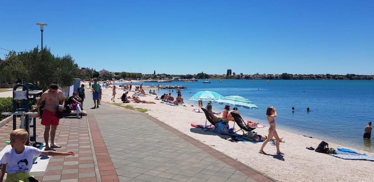 Abc Apartmani Vrsi Bagian luar foto