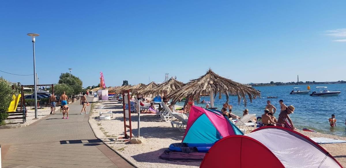 Abc Apartmani Vrsi Bagian luar foto