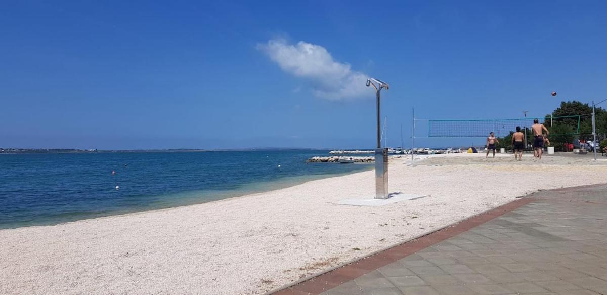 Abc Apartmani Vrsi Bagian luar foto